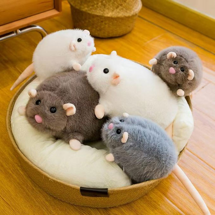 Hieno hiiri pehmolelu